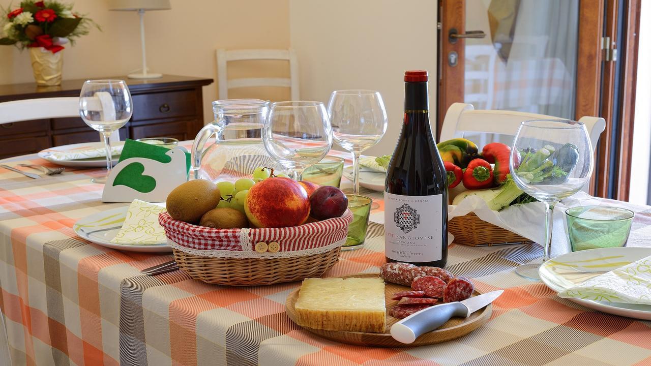דירות Cenaia Agriturismo Deni מראה חיצוני תמונה