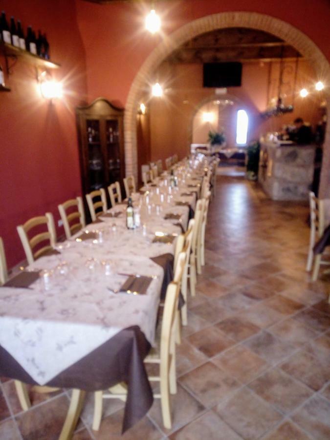 דירות Cenaia Agriturismo Deni מראה חיצוני תמונה